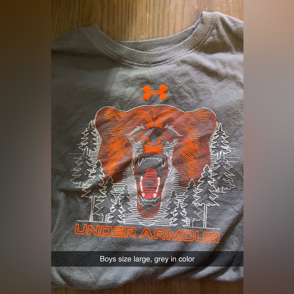 Under Armour Gray and Orange Short Sleeve Tee with Bear Design